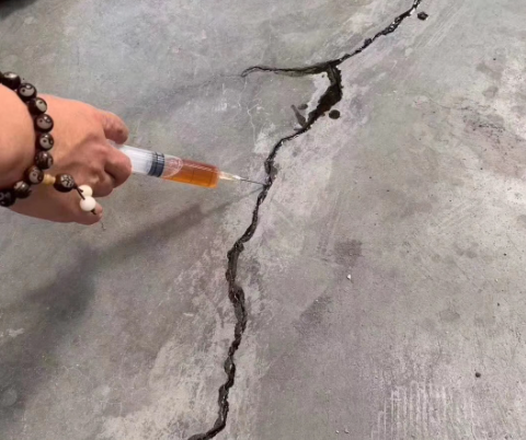 平和混凝土裂缝修补技术详解​